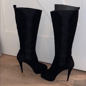 Yves Saint Laurent Gaby 90 Knee boots